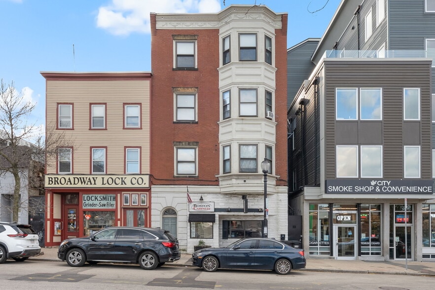 307 W Broadway, Boston, MA for lease - Building Photo - Image 1 of 4