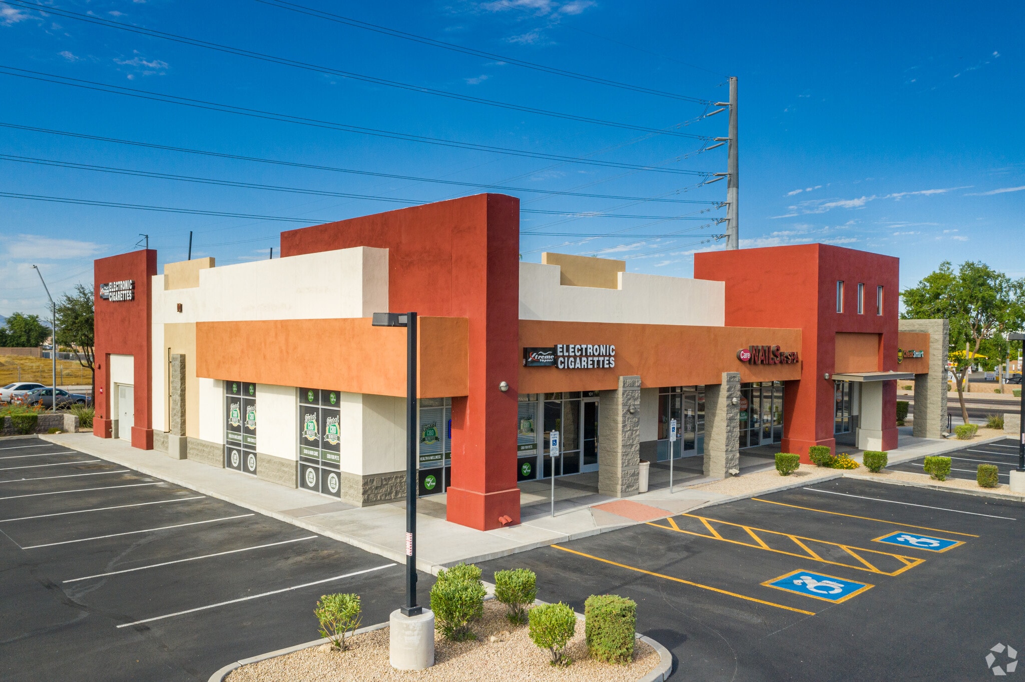 6690 W Cactus Rd, Glendale, AZ for lease Primary Photo- Image 1 of 6