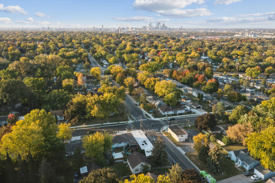 1601 NE 37th Ave, Minneapolis, MN for sale - Building Photo - Image 1 of 8