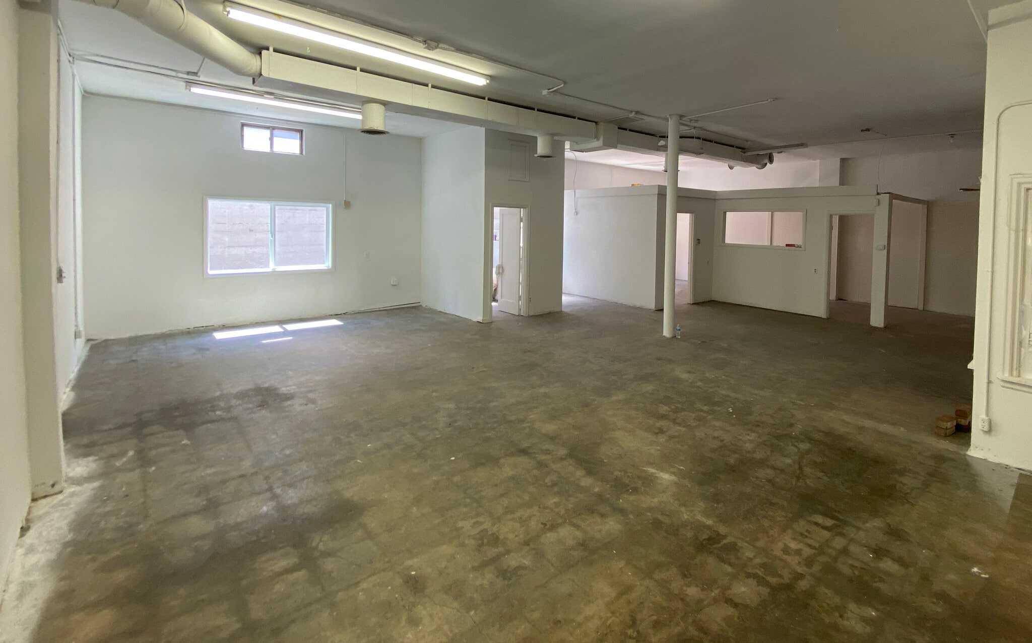 1700-1720 NW Marshall St, Portland, OR for lease Interior Photo- Image 1 of 9