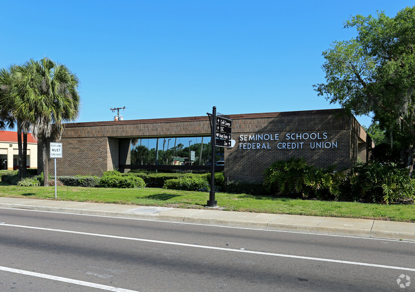 2450 S Laurel Ave, Sanford, FL for sale - Building Photo - Image 3 of 5