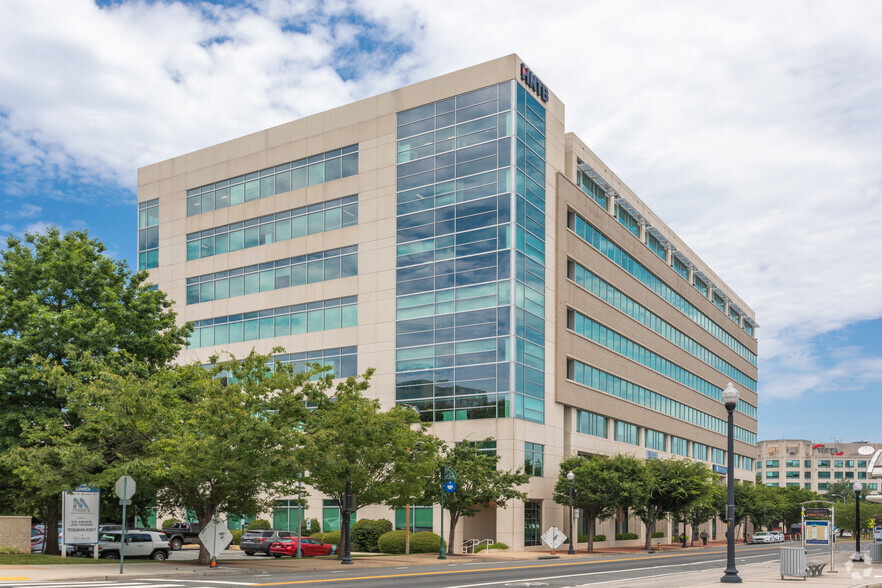 2900 S Quincy St, Arlington, VA for lease - Building Photo - Image 1 of 22