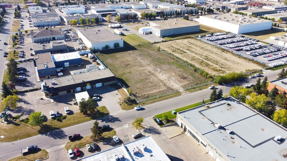 10324 174 St, Edmonton, AB for sale - Building Photo - Image 3 of 4