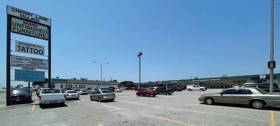 7900-7948 Camp Bowie West Blvd, Fort Worth, TX for lease - Building Photo - Image 1 of 5