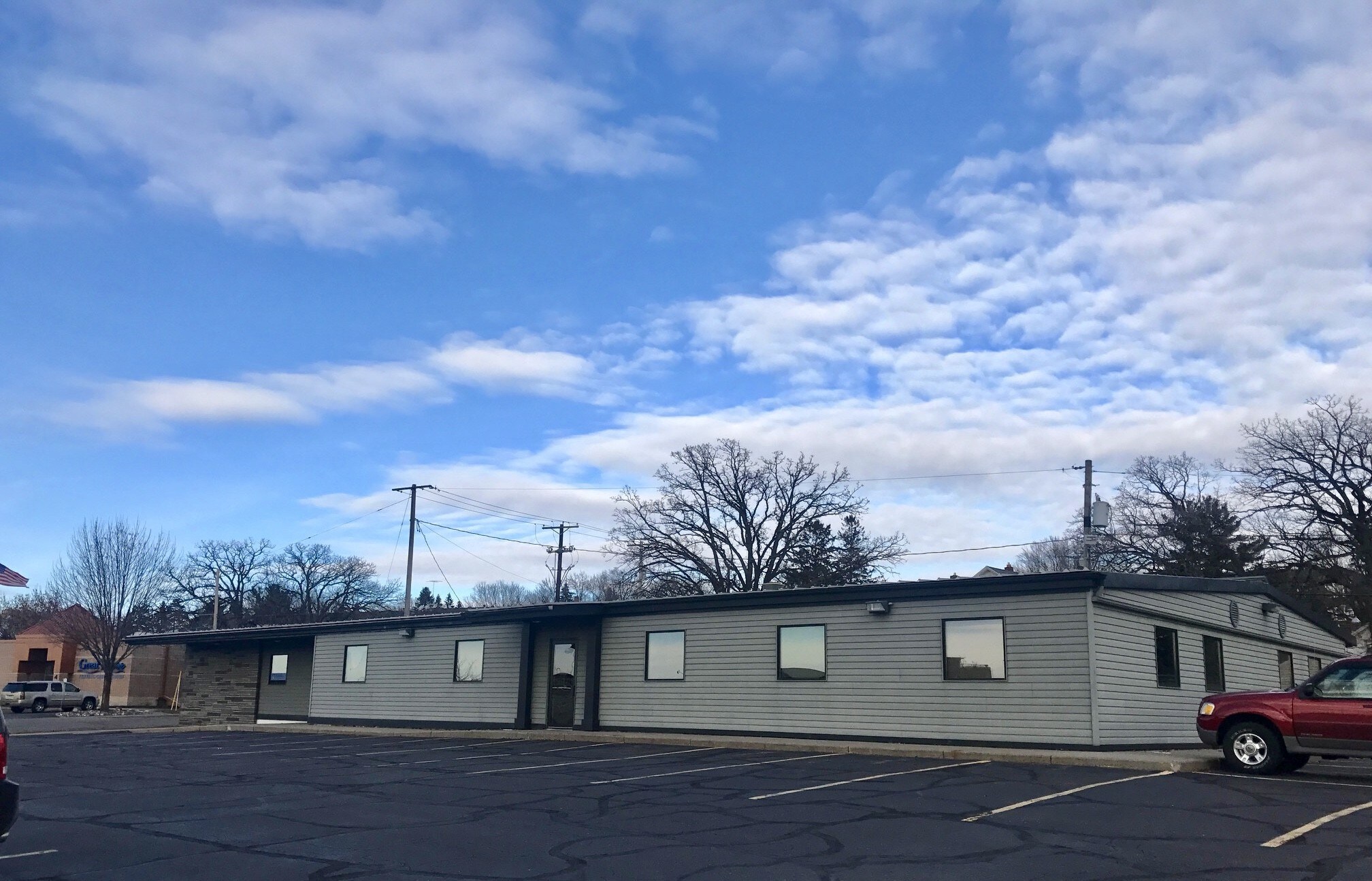 2 S 2nd Ave, Sauk Rapids, MN 56379 Sauk Rapids Business Center