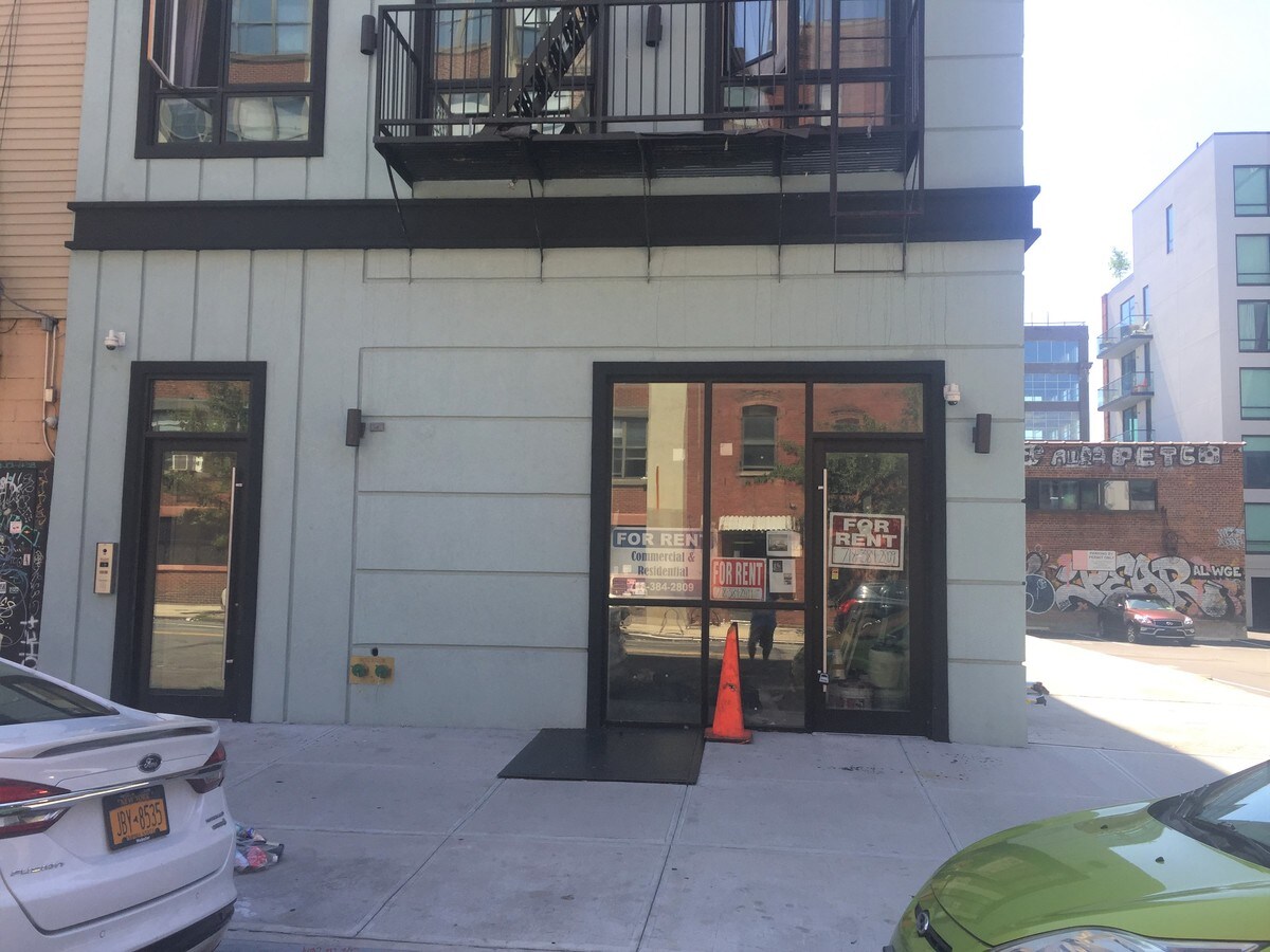 58 Greenpoint Ave, Brooklyn, NY 11222