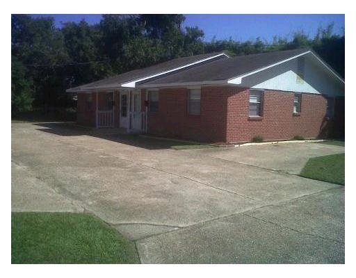 1114 43rd Ave, Gulfport, MS for sale - Primary Photo - Image 1 of 1