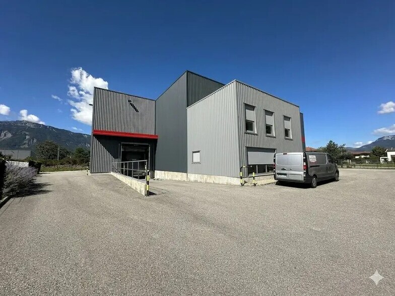 Flex in Le Versoud for sale - Building Photo - Image 2 of 4