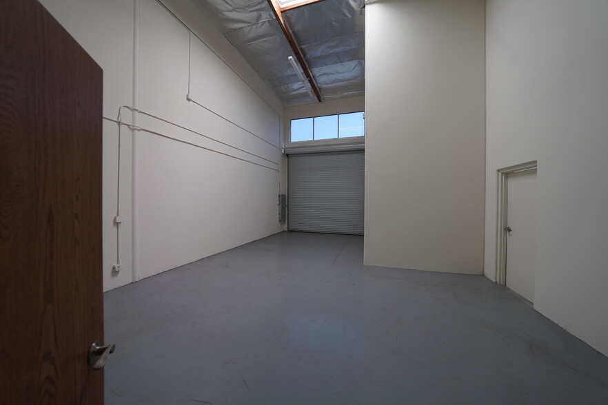 3100 Airway Ave, Costa Mesa, CA for lease - Interior Photo - Image 3 of 6