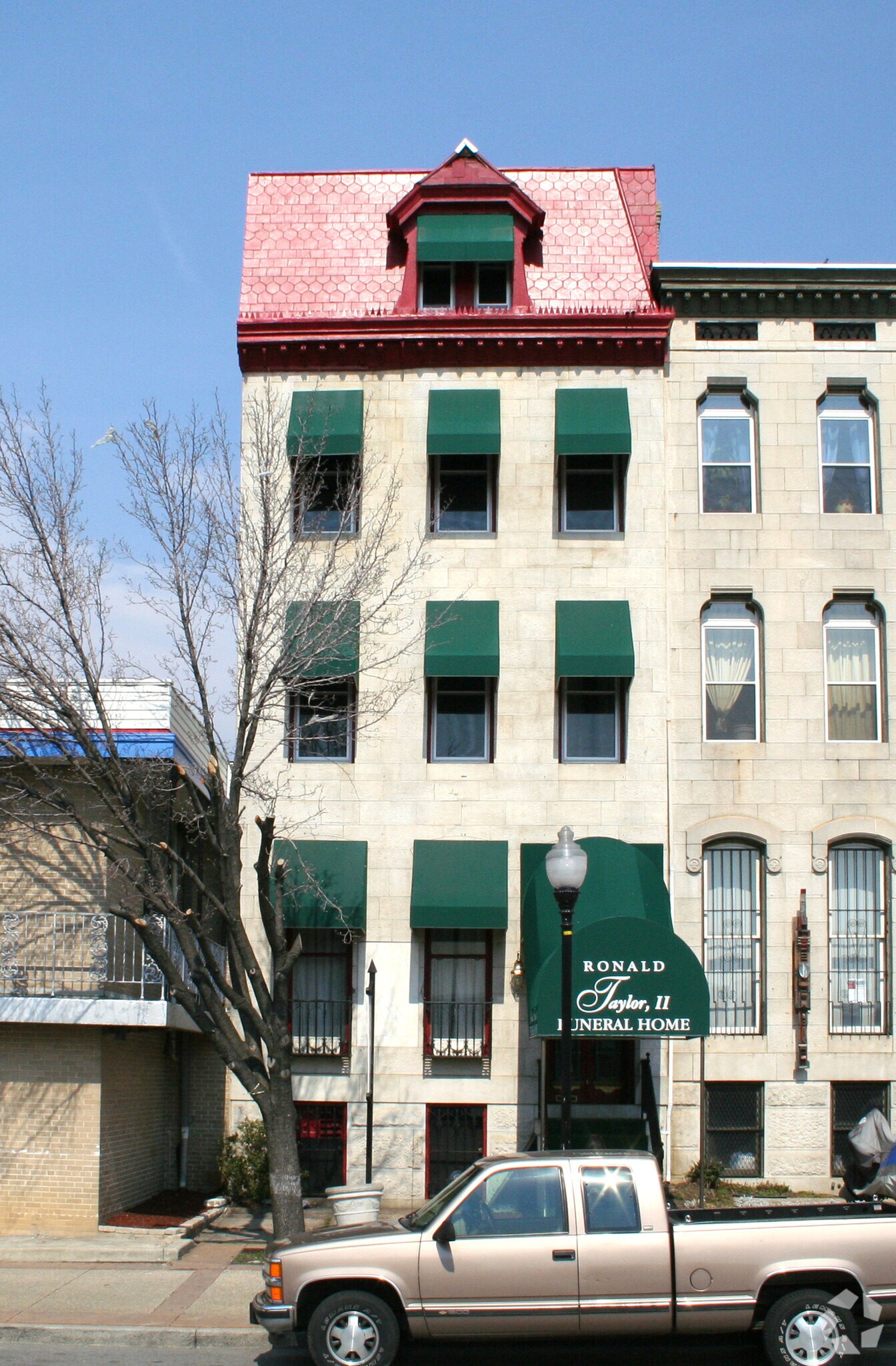 1729 N First St - 9e0twyl