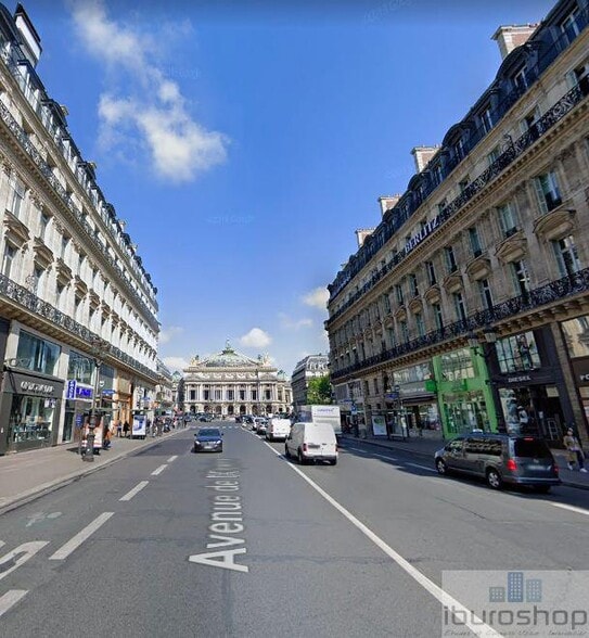 Retail in Paris for lease - Building Photo - Image 1 of 2