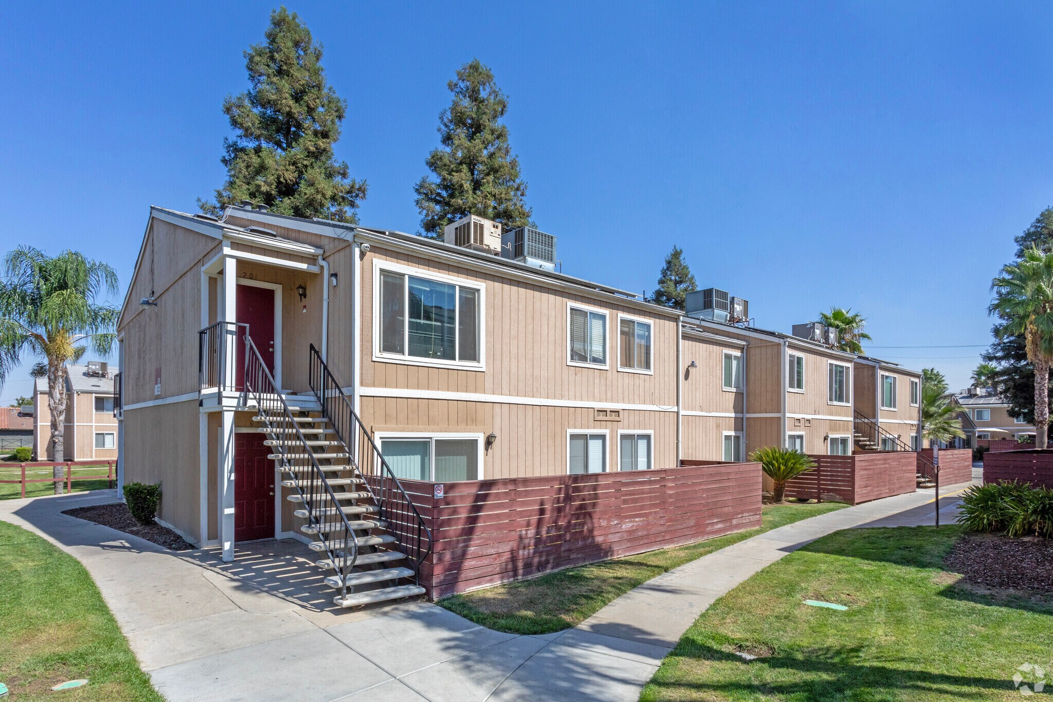 2130 N Marks Ave, Fresno, CA for sale Primary Photo- Image 1 of 1