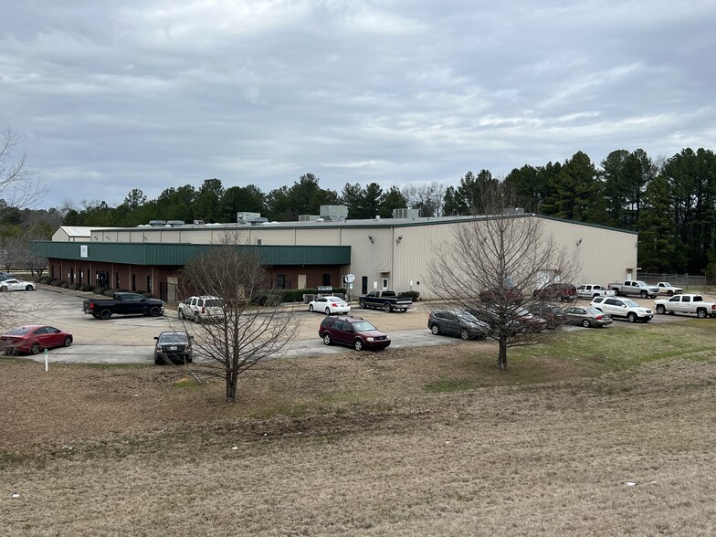 1095 E Commerce Ave, Gladewater, TX for sale - Primary Photo - Image 1 of 1