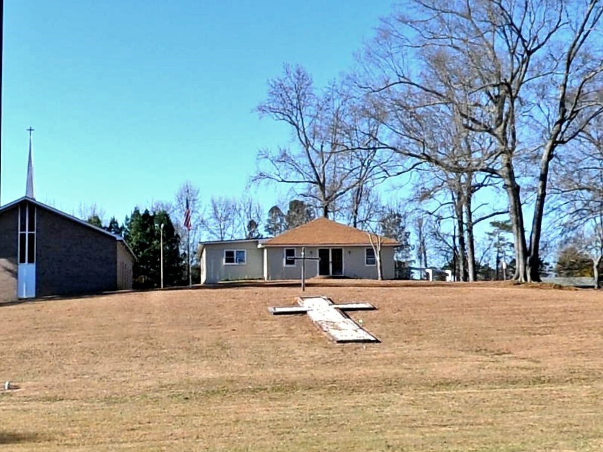 8324 Idlewild Rd, Charlotte, NC 28227