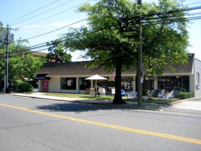 836 Boston Post Rd, Darien, CT for sale - Primary Photo - Image 1 of 1