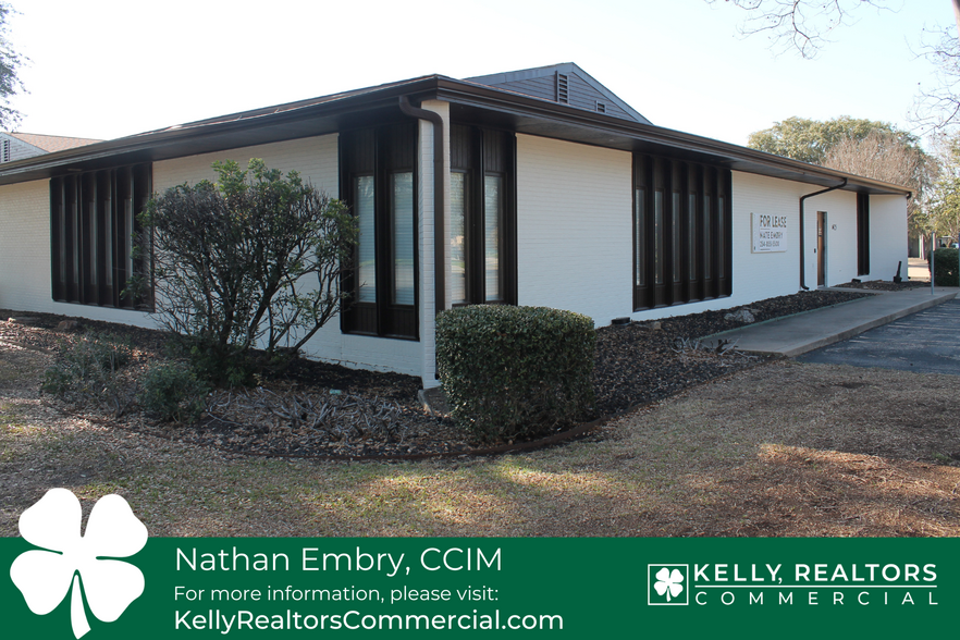 6425 Sanger Ave, Waco, TX for lease - Building Photo - Image 1 of 7