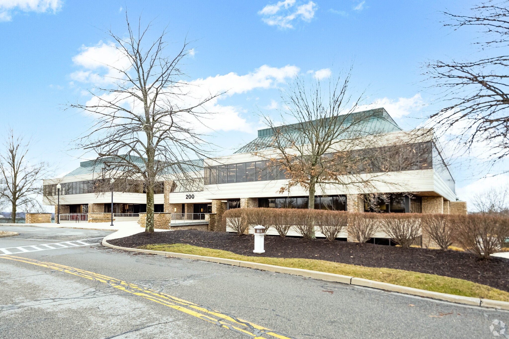 200 Corporate Center Dr, Coraopolis, PA for lease Building Photo- Image 1 of 11