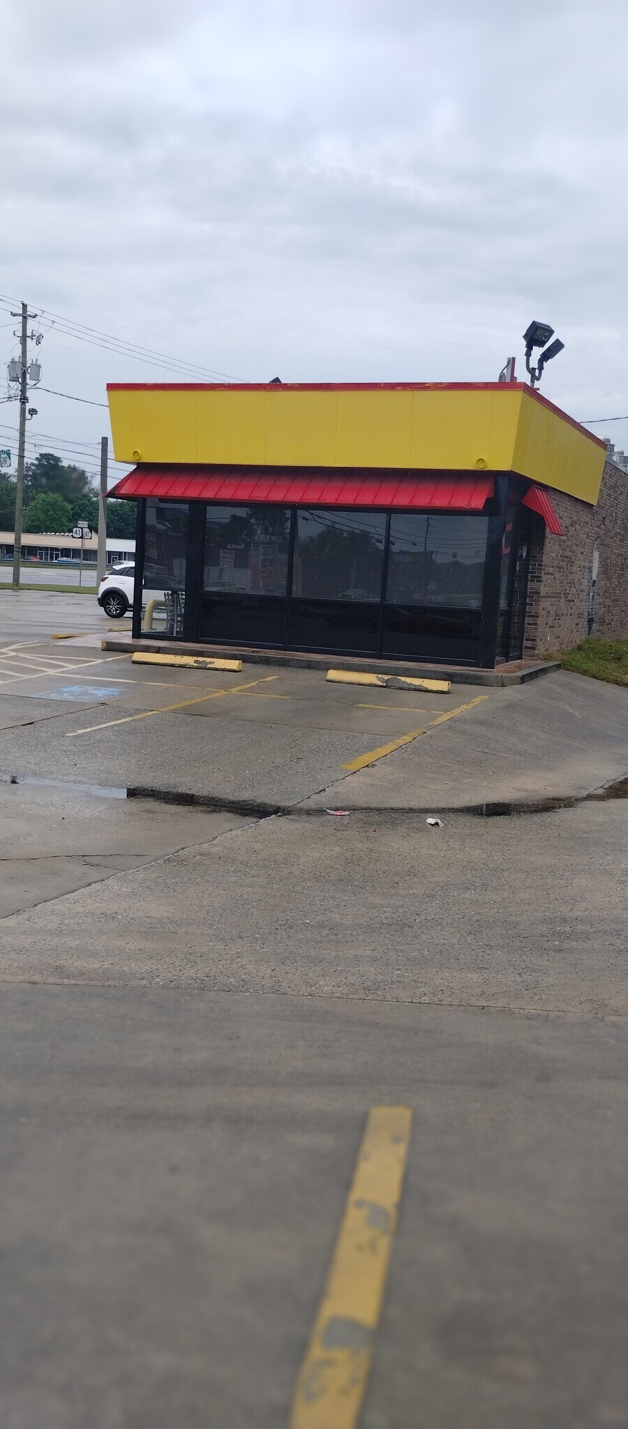 4094 Pio Nono Ave, Macon-Bibb, GA for sale Primary Photo- Image 1 of 1