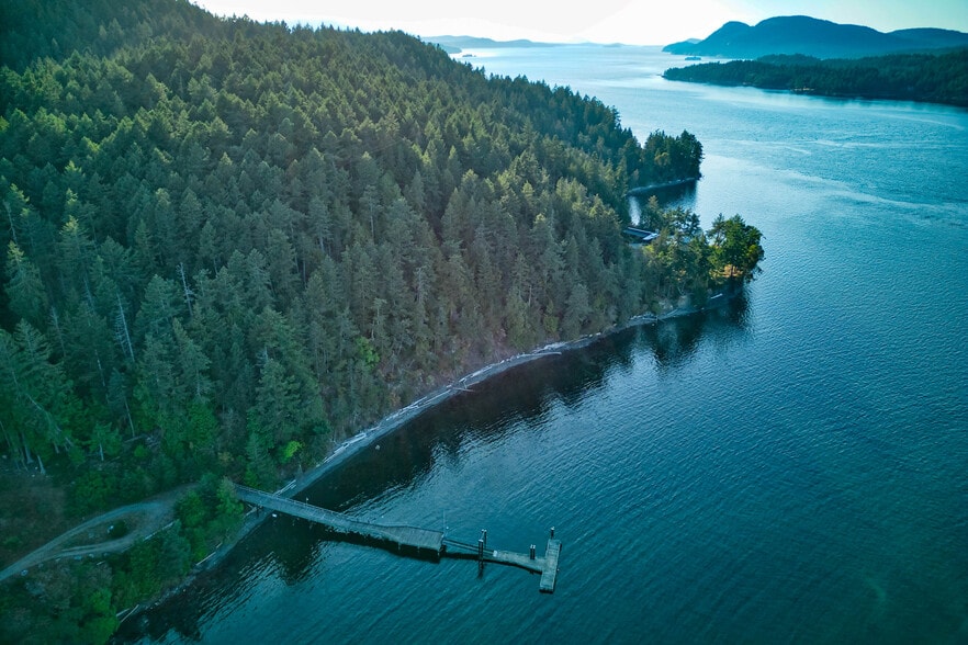 3200 Clam Bay Rd, Pender Island, BC for sale - Aerial - Image 3 of 38