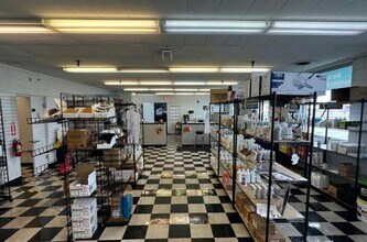 1123 Bedford Ave, North Kansas City, MO for lease Interior Photo- Image 2 of 6