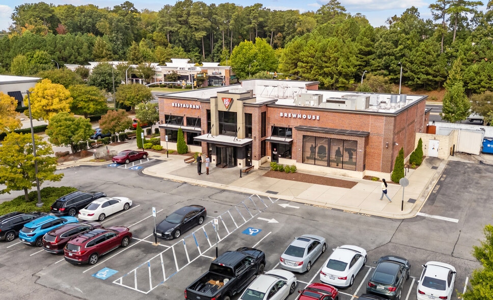 5707 Dillard Dr, Cary, NC for sale - Building Photo - Image 2 of 7