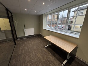 81 St Clements St, Oxford for lease Interior Photo- Image 2 of 2