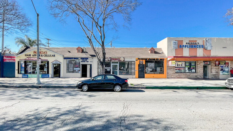 11671-11685 S Atlantic Ave, Lynwood, CA for sale - Building Photo - Image 2 of 16