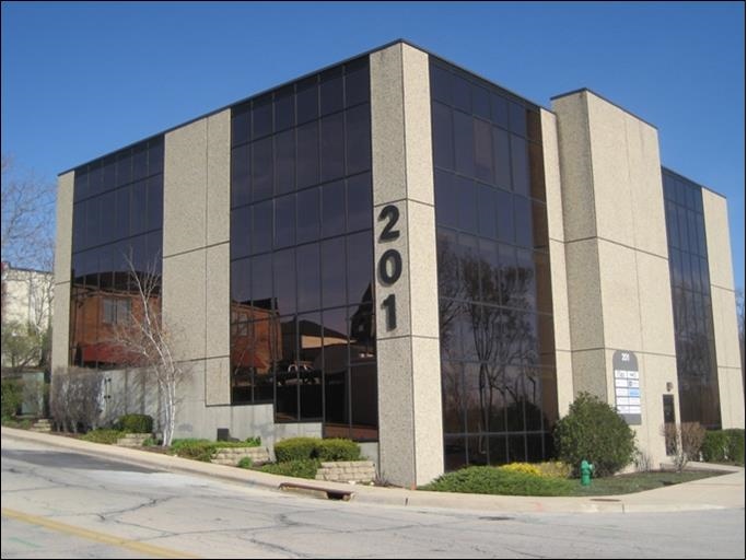 201 Houston St, Batavia, IL for lease - Building Photo - Image 1 of 7