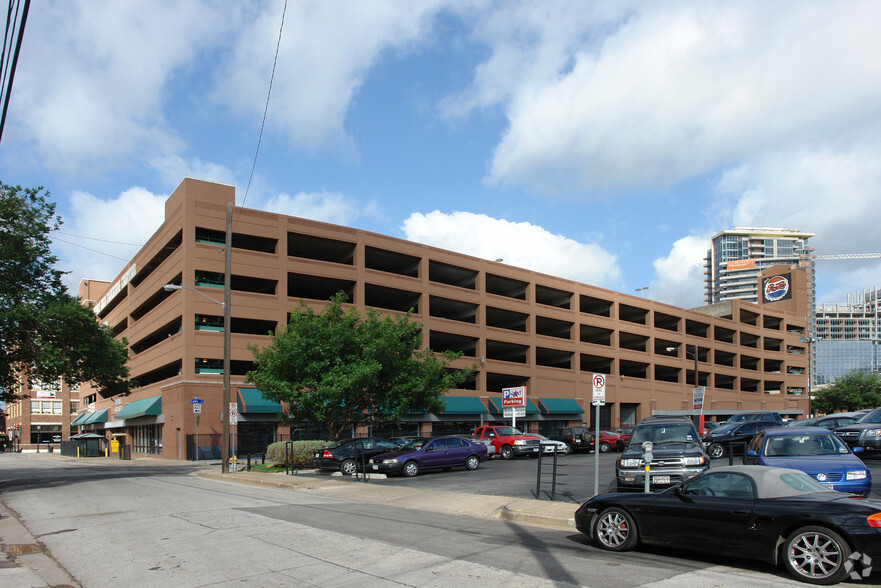 2020 N Lamar St, Dallas, TX for lease - Building Photo - Image 3 of 3