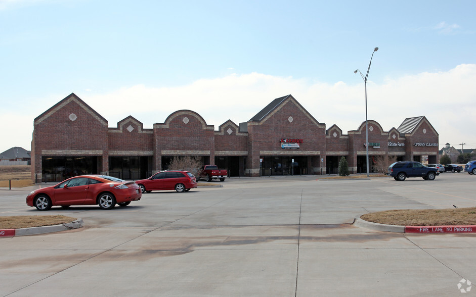 16500-16726 N Pennsylvania Ave, Edmond, OK for lease - Building Photo - Image 3 of 4