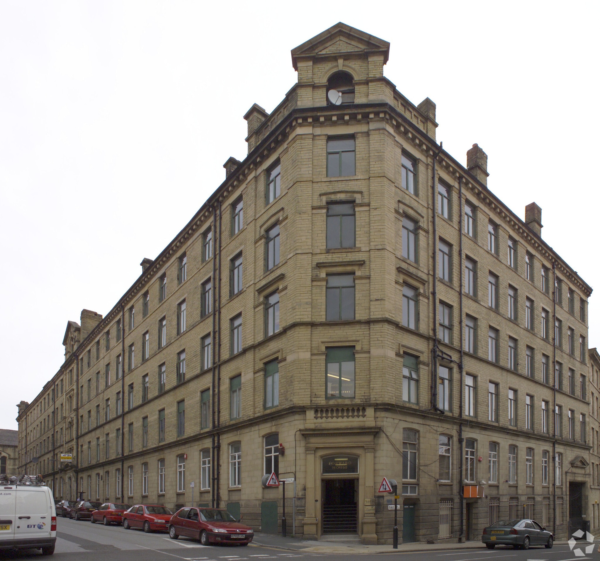 40 Piccadilly, Bradford for sale Primary Photo- Image 1 of 1
