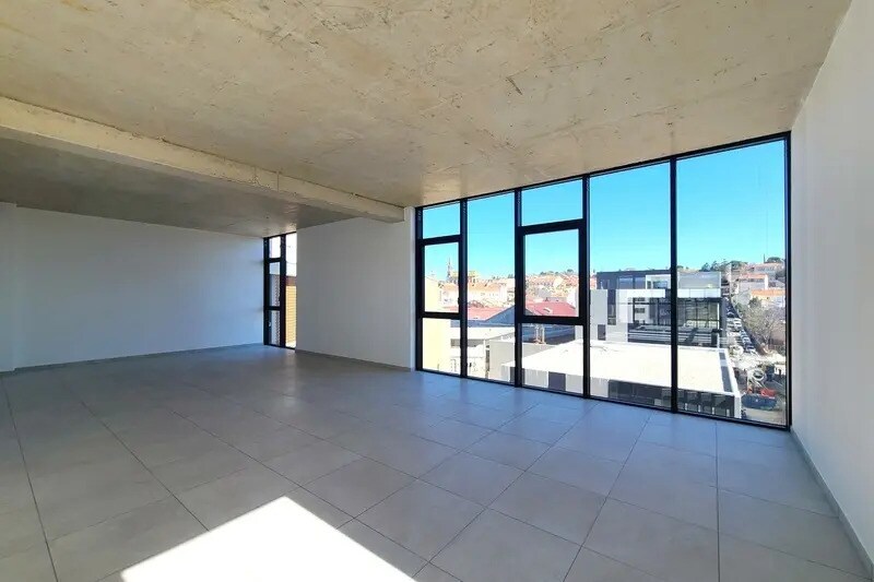 Office in Béziers for lease - Interior Photo - Image 2 of 4