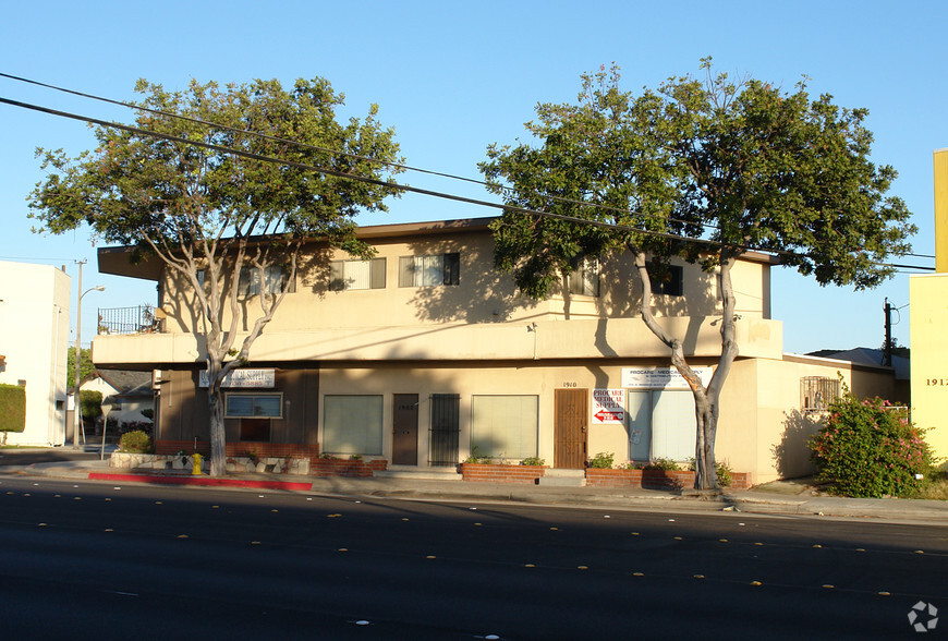 1900-1910 W Redondo Beach Blvd, Gardena, CA for lease - Building Photo - Image 1 of 5