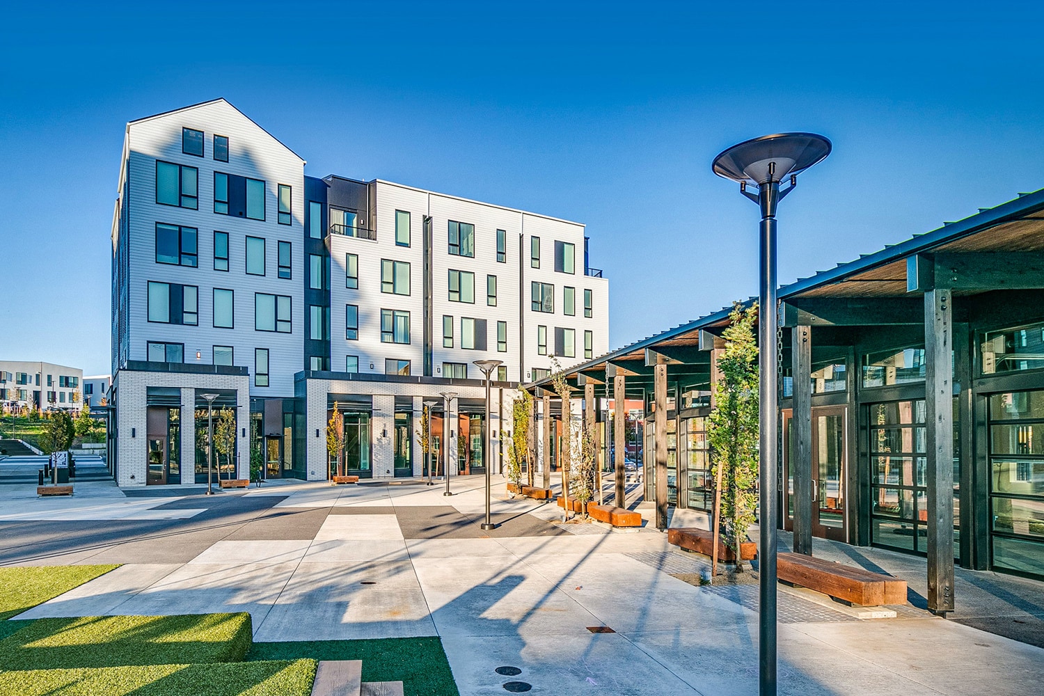 1699 NW Civic Dr, Gresham, OR for lease Building Photo- Image 1 of 6