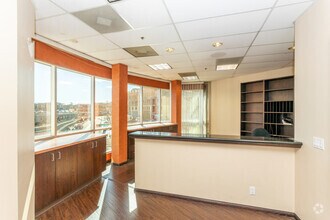 488 E Valley Pky, Escondido, CA for lease Interior Photo- Image 2 of 5