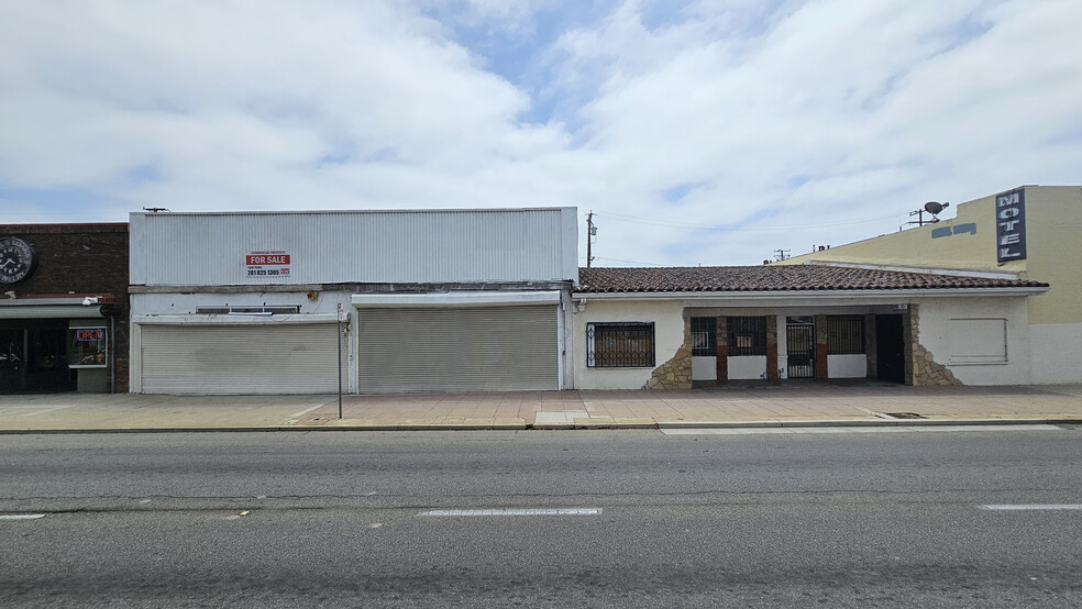 536-546 S Oxnard Blvd portfolio of 2 properties for sale on LoopNet.com - Building Photo - Image 3 of 6