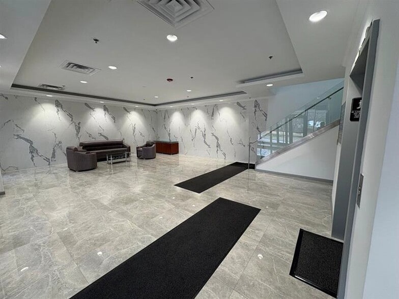 34 Maple Ave, Pine Brook, NJ for lease - Lobby - Image 3 of 7