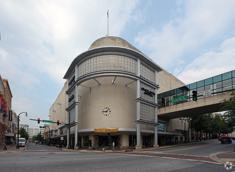 8661 Colesville Rd, Silver Spring, MD for sale - Primary Photo - Image 1 of 1