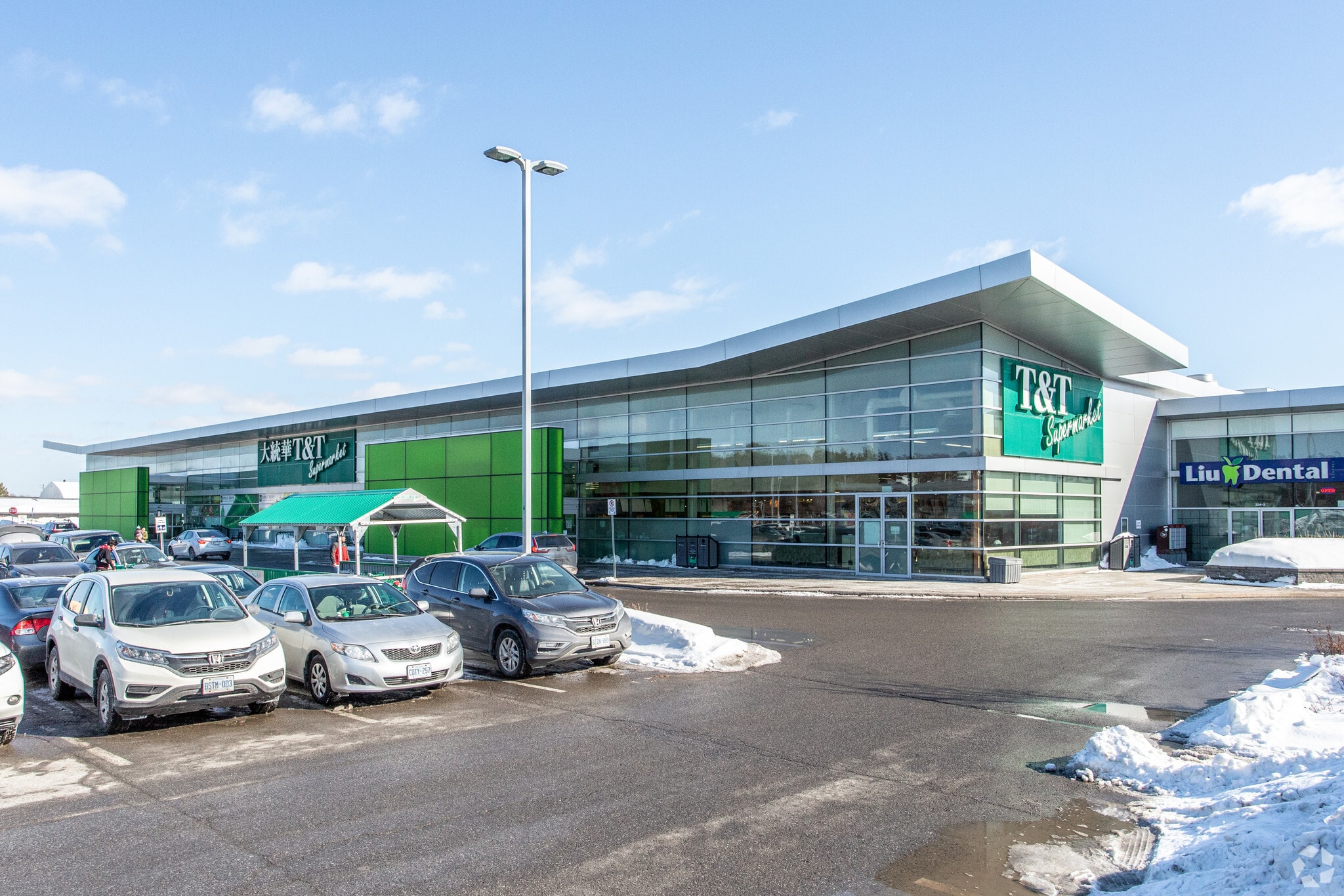 224228 Hunt Club Rd, Ottawa, ON K1V 1C1 Hunt Club Marketplace