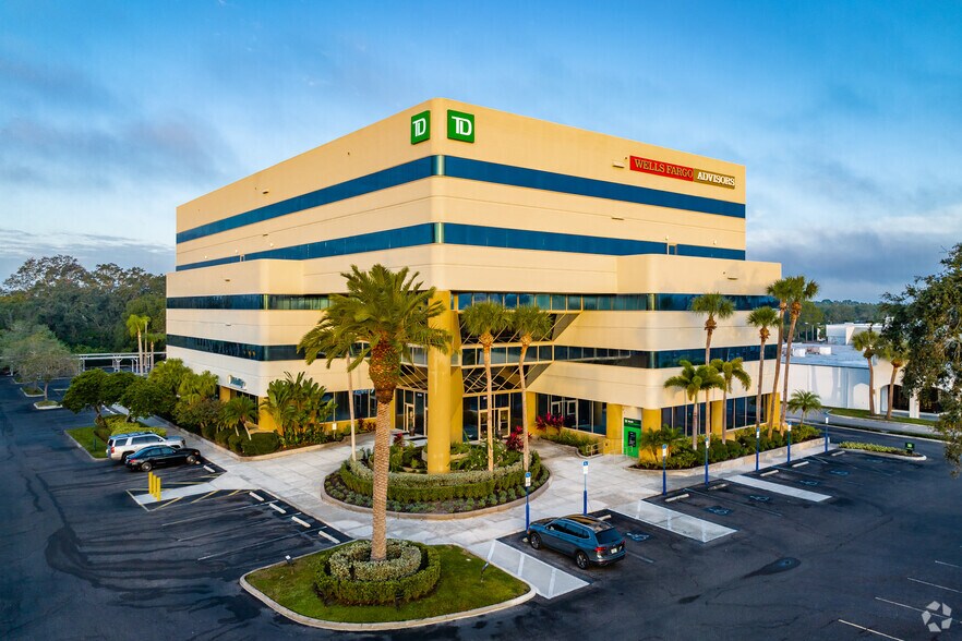 28100 US Highway 19 N, Clearwater, FL for sale - Primary Photo - Image 1 of 1