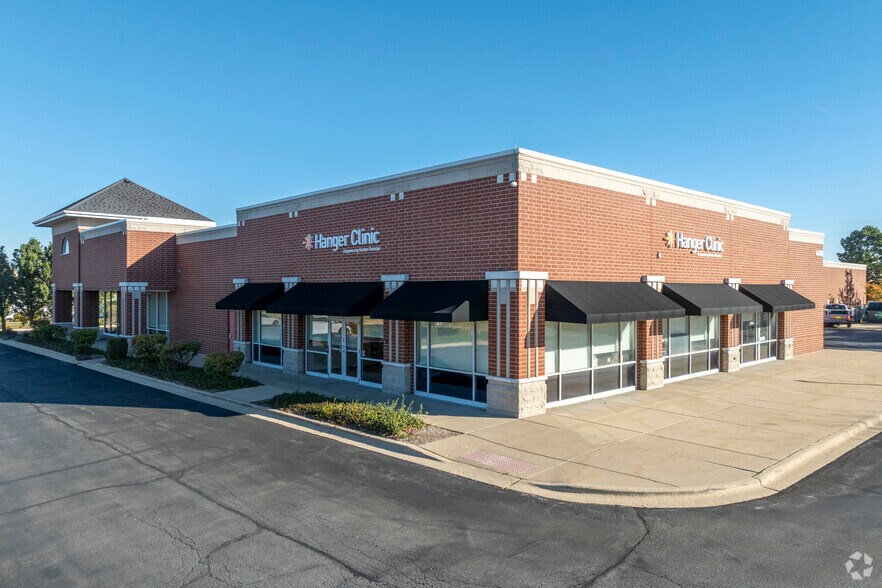 4400 McCoy Dr, Aurora, IL for sale - Primary Photo - Image 1 of 1