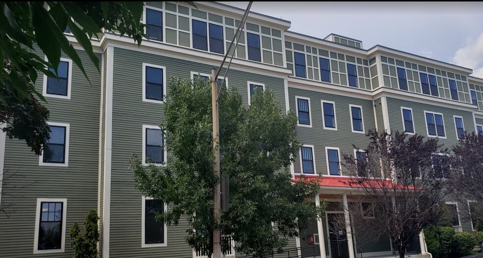 100 Fellsway W, Somerville, MA for lease - Primary Photo - Image 1 of 2