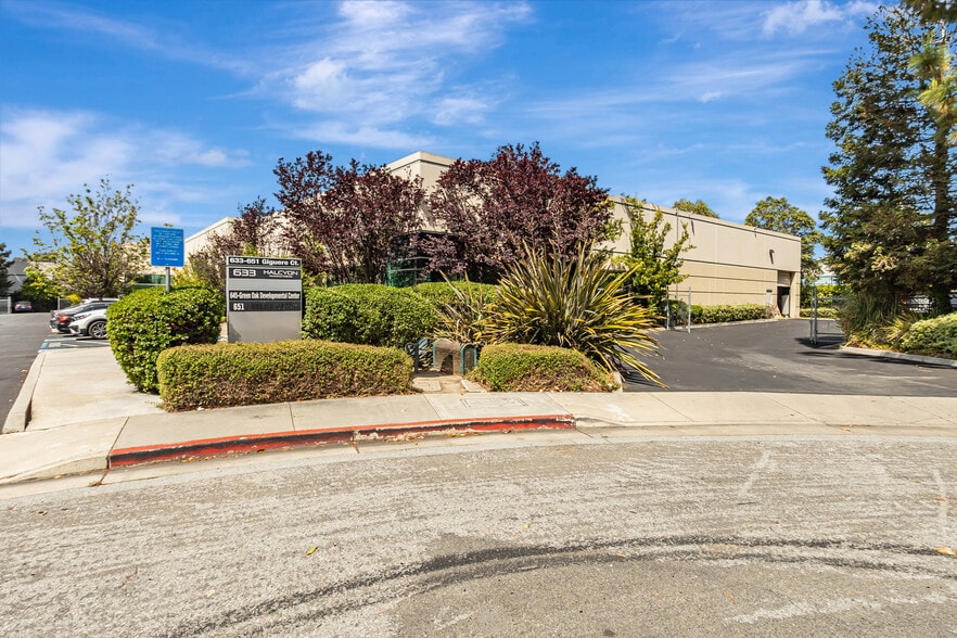 633-651 Giguere Ct, San Jose, CA for sale - Building Photo - Image 2 of 12
