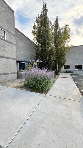 891 Trademark Dr, Reno, NV for sale - Building Photo - Image 2 of 9