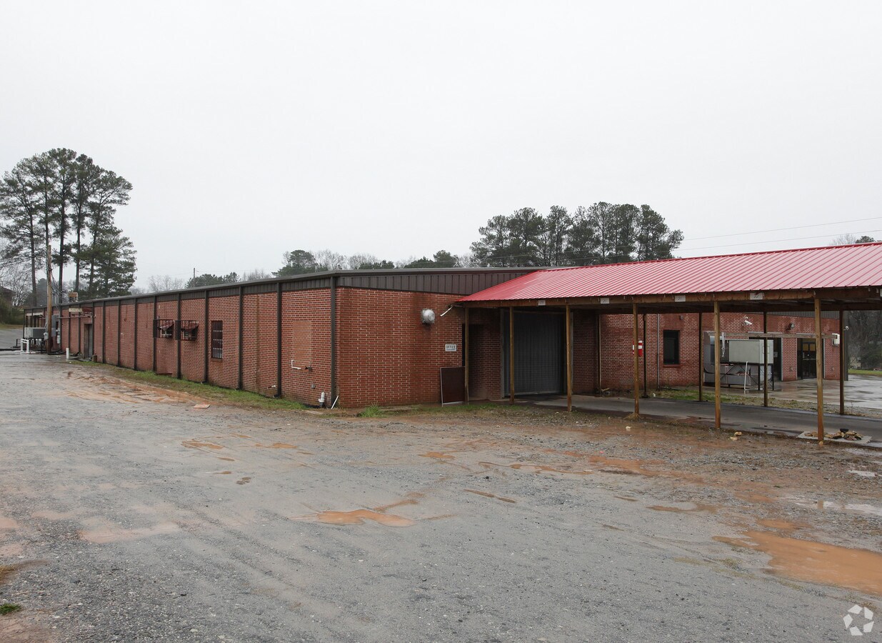 3743 N Hwy 27, Carrollton, GA 30117