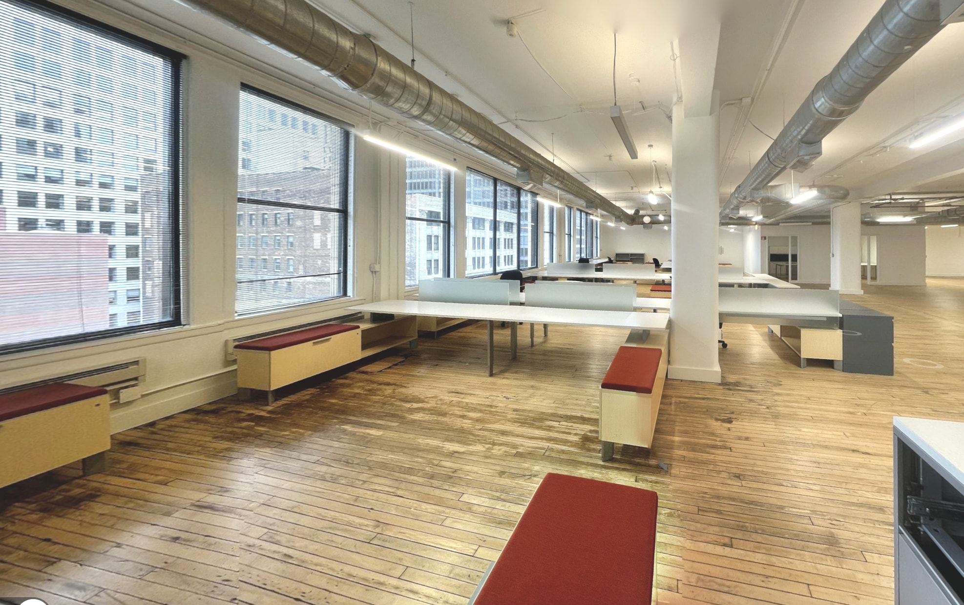 218 S Wabash Ave, Chicago, IL for lease Interior Photo- Image 1 of 3