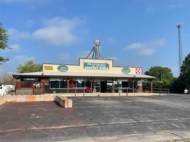 N4330 Temkin Rd, Columbus, WI for sale Primary Photo- Image 1 of 1