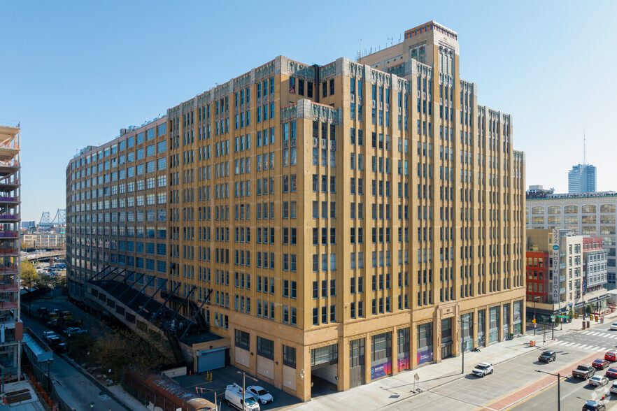 401 N Broad St, Philadelphia, PA for lease - Building Photo - Image 1 of 21