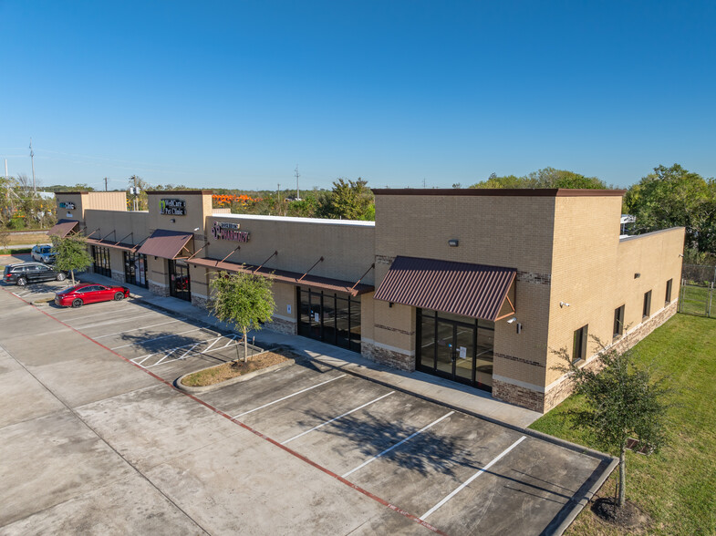 451 Fm 646 Rd E, Dickinson, TX for lease - Building Photo - Image 3 of 19