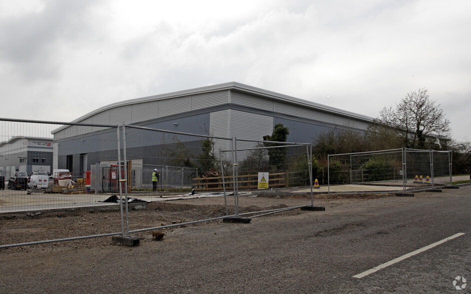 Castle Mound Way, Rugby for lease - Building Photo - Image 3 of 6